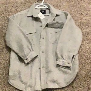 Cotton-On Women’s S button up oversized shirt.